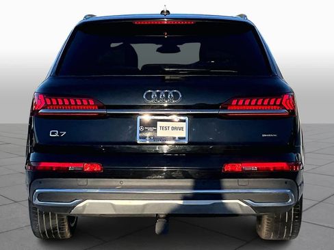 Used 2022 Audi Q7 Premium Plus image 5