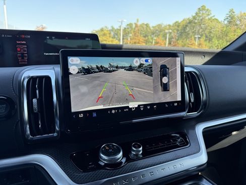 New 2025 Ford Expedition Platinum w/ Stealth Performance Package image 17