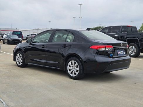 Used 2023 Toyota Corolla LE FWD image 7