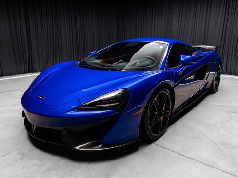 Used 2017 McLaren 570S Coupe RWD image 11