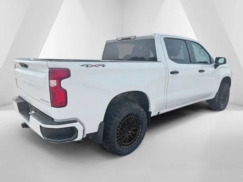Used 2023 Chevrolet Silverado 1500 Custom AWD/4WD image 7