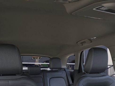 New 2026 Lincoln Corsair Reserve image 22