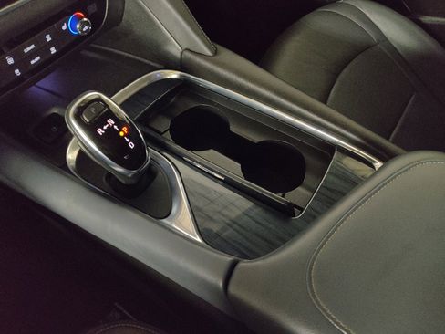 Used 2018 Buick Enclave Essence image 26