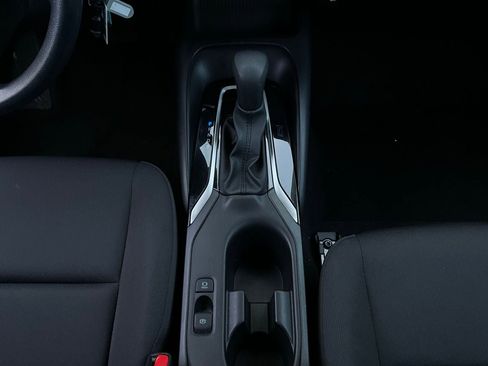 Used 2025 Toyota Corolla LE image 14