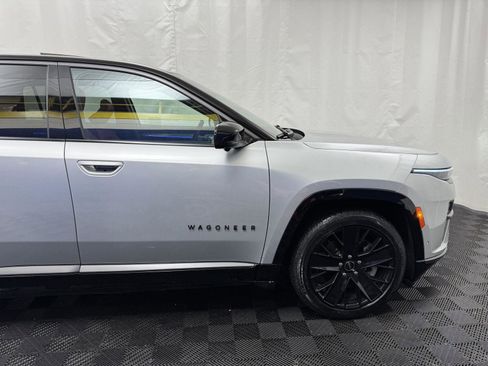 Used 2024 Jeep Wagoneer Launch Edition image 16