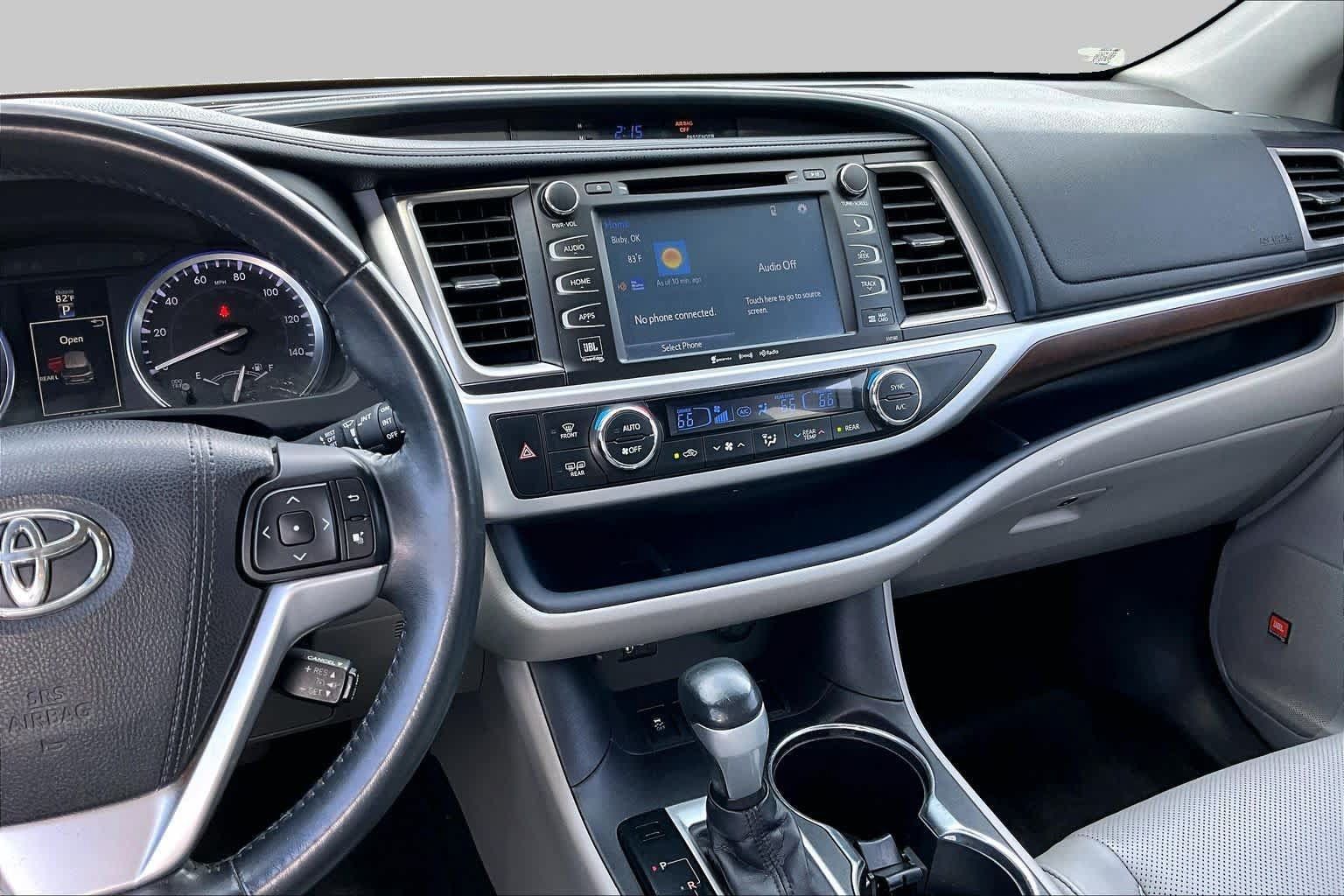 Used 2016 Toyota Highlander Limited FWD image 6