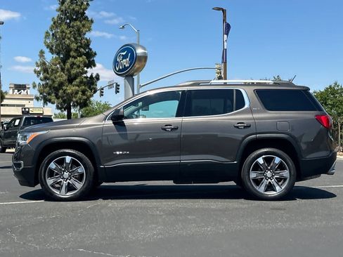 Used 2019 GMC Acadia SLT w/ LPO, Cargo Package FWD image 5