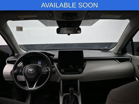 Used 2023 Toyota Corolla Cross LE FWD image 25