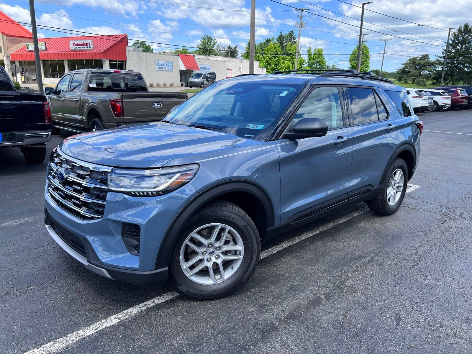 New 2026 Ford Explorer Active AWD/4WD image 17