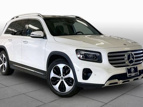 Used 2024 Mercedes-Benz GLB 250 image 2