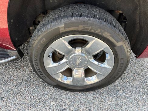 Used 2019 Chevrolet Tahoe Premier RWD image 11