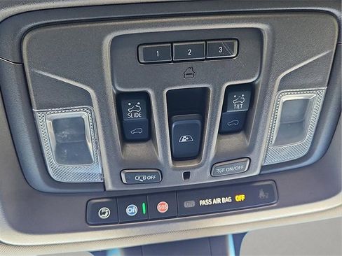 Used 2020 GMC Sierra 1500 SLT image 18