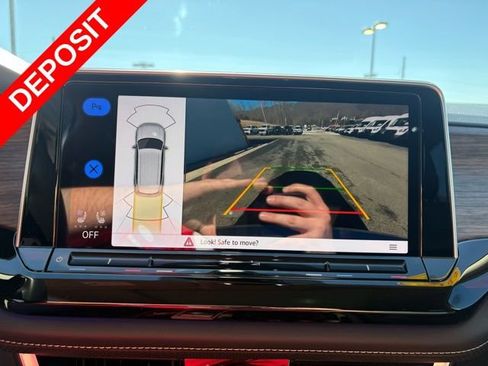 Used 2025 Volkswagen Atlas SEL image 5