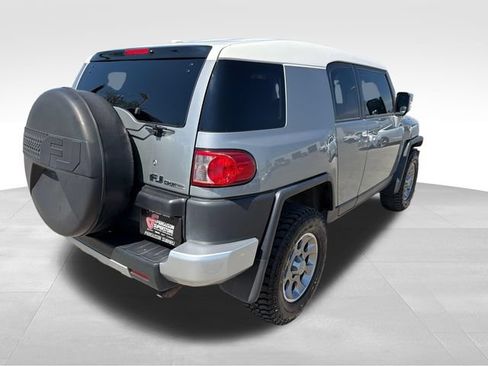 Used 2011 Toyota FJ Cruiser 4WD w/ Convenience Pkg image 7