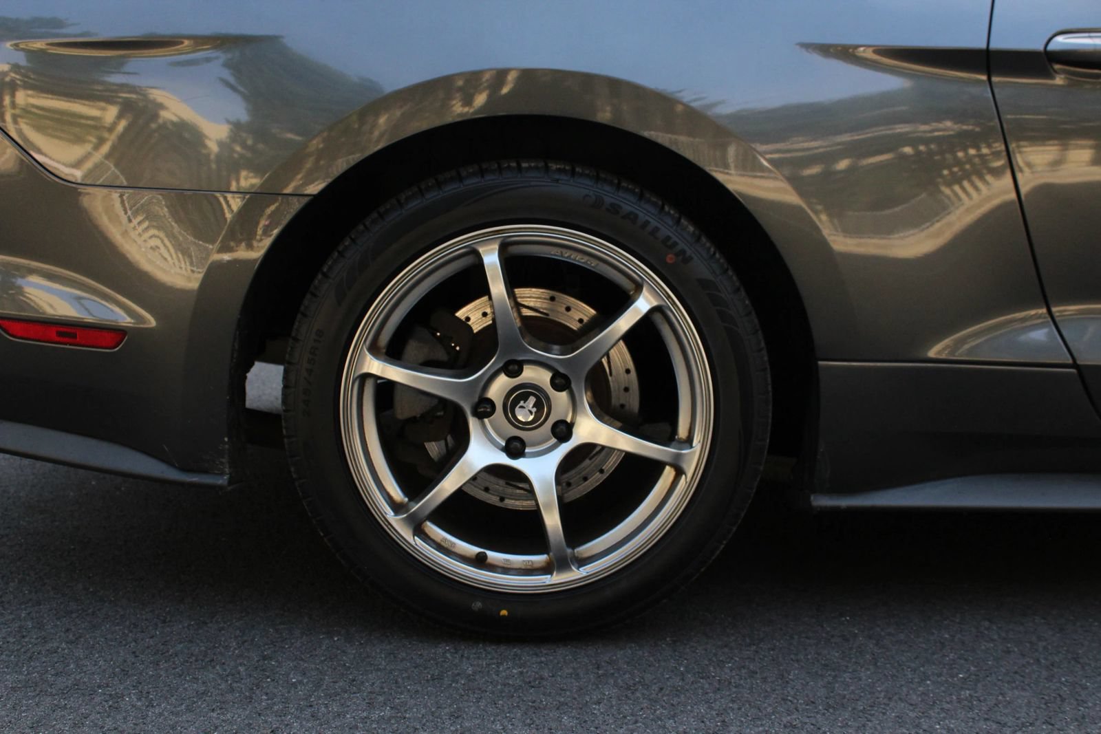 Used 2016 Ford Mustang Premium RWD image 5