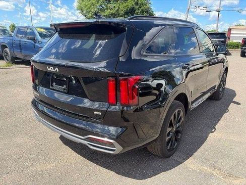 Used 2023 Kia Sorento SX AWD/4WD image 6