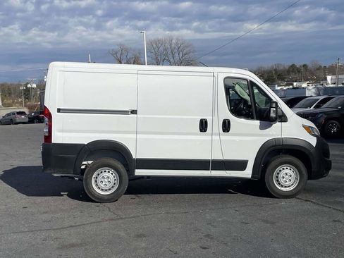 New 2026 RAM ProMaster 1500 w/ Convenience Group FWD image 9