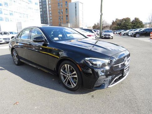 Certified 2022 Mercedes-Benz E 350 4MATIC Sedan image 5