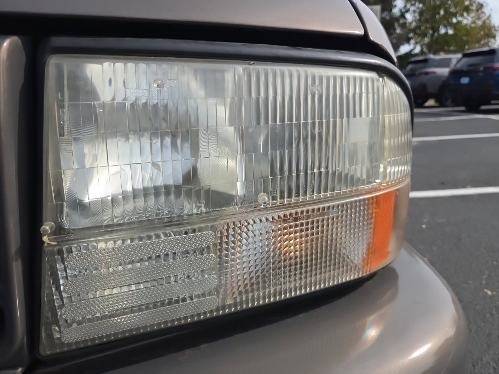 Used 1999 Oldsmobile Bravada AWD w/ Convenience Pkg I image 13