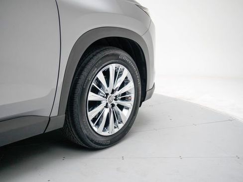Used 2025 Toyota Grand Highlander AWD image 15