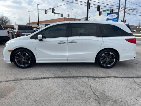 Used 2021 Honda Odyssey Elite image 2