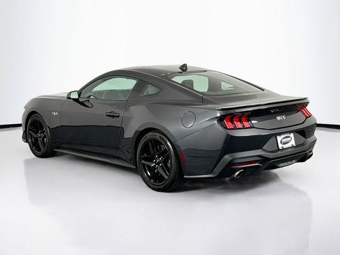 Used 2024 Ford Mustang GT Premium image 9