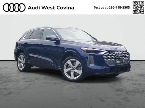 Used 2025 Audi Q5 Premium w/ Premium Plus AWD/4WD image 1