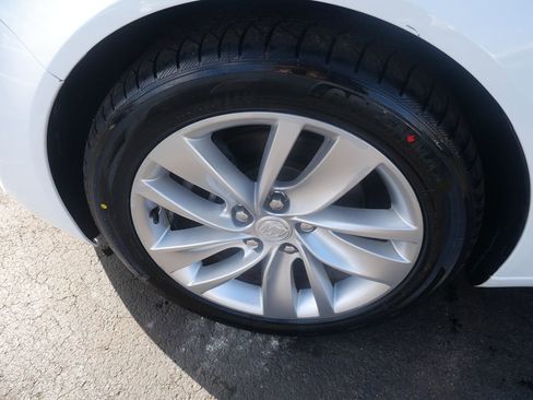 Used 2015 Buick Regal Premium image 32