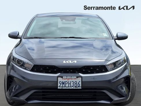 Used 2024 Kia Forte LXS w/ LXS Technology Package FWD image 2