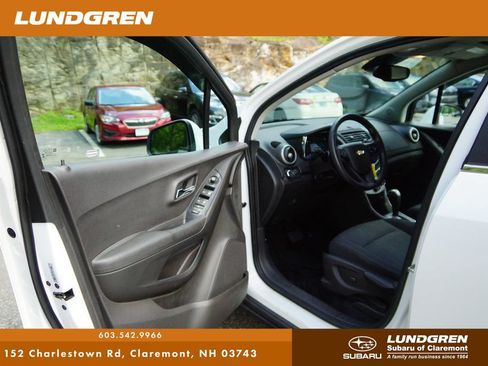 Used 2016 Chevrolet Trax LT w/ LPO, Protection Package AWD/4WD image 10