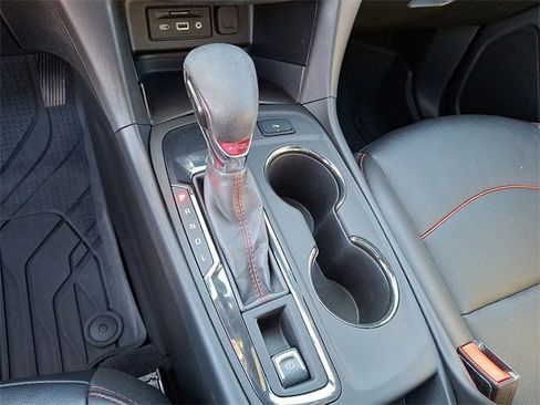 Used 2022 Chevrolet Equinox RS w/ RS Leather Package image 12