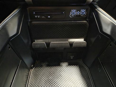 Used 2019 RAM 3500 Laramie image 49