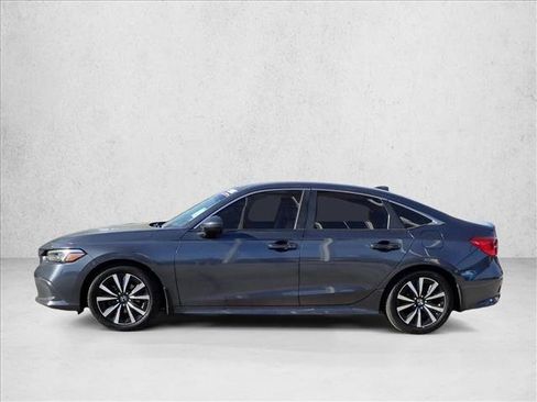 Used 2023 Honda Civic EX image 2