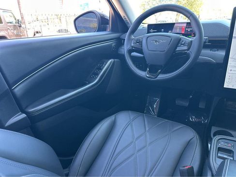 Used 2025 Ford Mustang Mach-E Select w/ Comfort Package Lite RWD image 19
