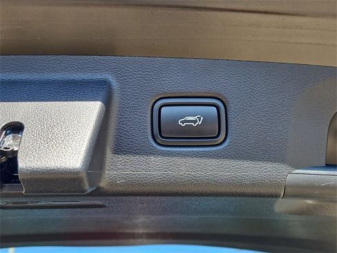 Used 2022 Kia Telluride EX w/ EX Premium Package image 6