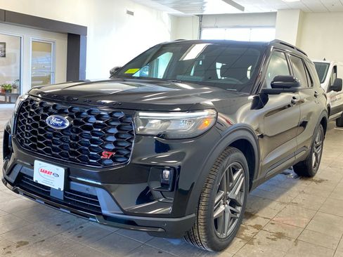 New 2026 Ford Explorer ST w/ Sun And Sound Package image 4