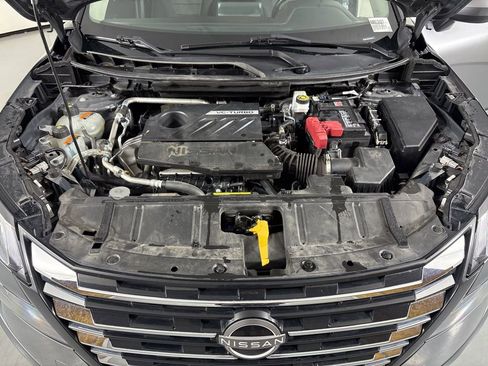 Used 2024 Nissan Rogue SV image 36