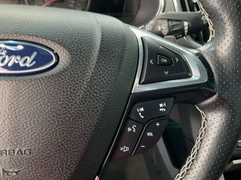 Used 2019 Ford Edge ST image 12