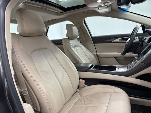 Used 2017 Lincoln MKZ Select w/ Technology Package FWD image 23