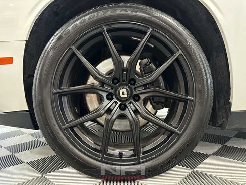 Used 2016 Dodge Challenger R/T RWD image 12