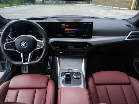 Used 2025 BMW i4 xDrive40i w/ M Sport Package AWD/4WD image 21