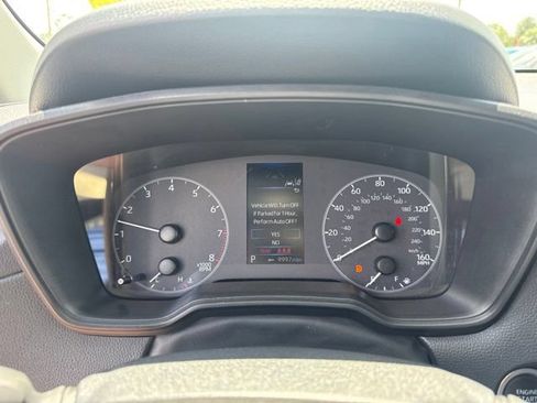 Used 2023 Toyota Corolla Cross LE FWD image 18