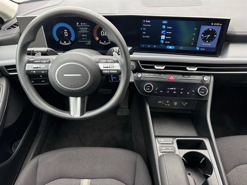 Used 2024 Hyundai Sonata SEL FWD image 16