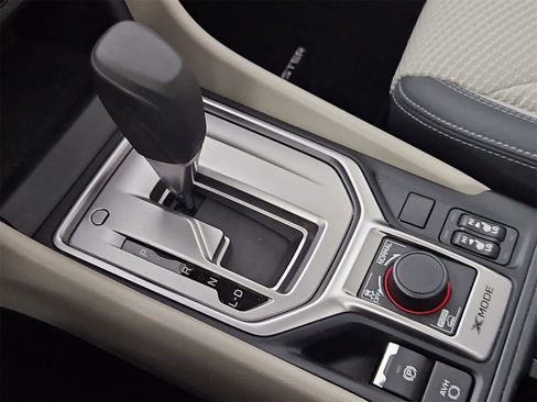 Used 2022 Subaru Forester Premium image 34