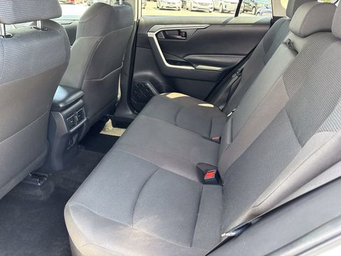 Used 2025 Toyota RAV4 LE AWD/4WD image 41