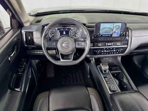 Certified 2023 Nissan Pathfinder SL AWD/4WD image 19