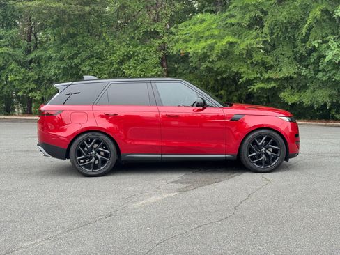 Used 2023 Land Rover Range Rover Sport SE AWD/4WD image 14