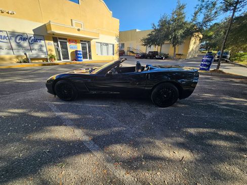 Used 2013 Chevrolet Corvette Convertible w/ 2LT Preferred Equipment Group RWD image 12