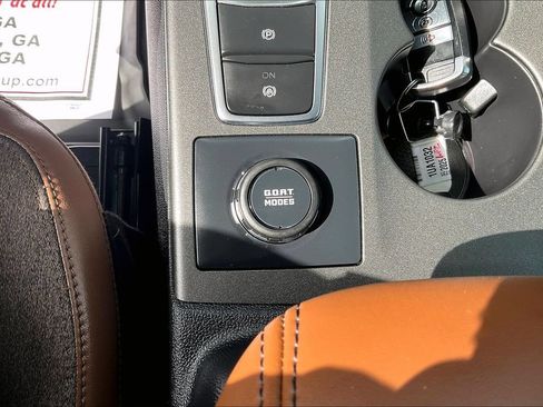 Certified 2025 Ford Bronco Sport Outer Banks w/ Outer Banks Tech Package+ AWD/4WD image 31