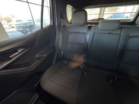 Used 2025 Chevrolet Equinox LT image 38